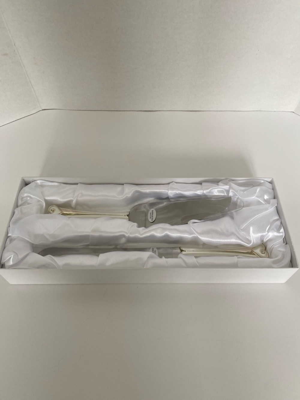 Things Remembered Stainless Steel Cake Knife Server Set Heart Handle Wedding NIB - Picture 4 of 7